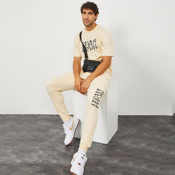 https://www.fabcrab.in/products/men-cream-colored-solid-slim-fit-cotton-joggers