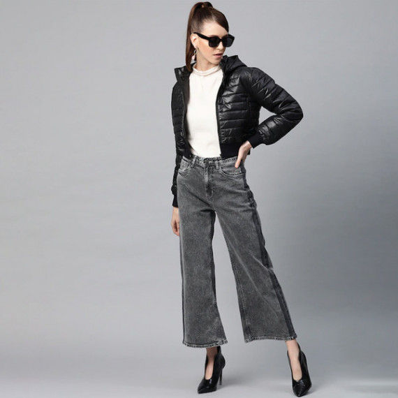 https://www.fabcrab.in/products/women-black-solid-cropped-puffer-jacket
