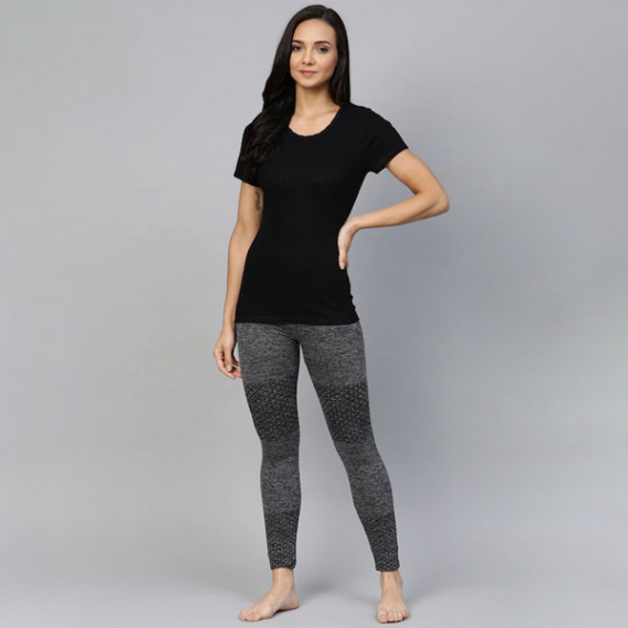 https://www.fabcrab.in/products/women-pack-of-2-self-striped-thermal-tops