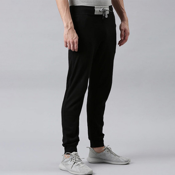 https://www.fabcrab.in/products/men-black-solid-organic-cotton-track-pants