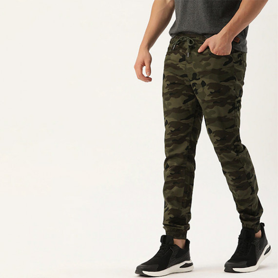 https://www.fabcrab.in/products/men-olive-green-camouflage-printed-slim-fit-joggers-trousers