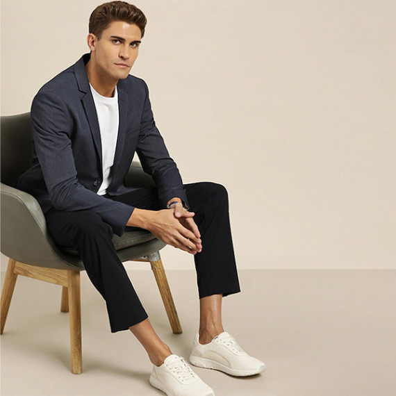 https://www.fabcrab.in/products/men-navy-blue-slim-fit-self-design-smart-casual-blazer