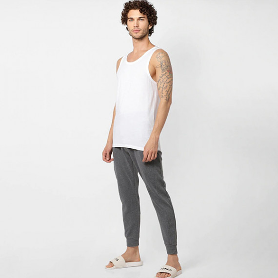 https://www.fabcrab.in/products/men-pack-of-2-white-solid-innerwear-vests