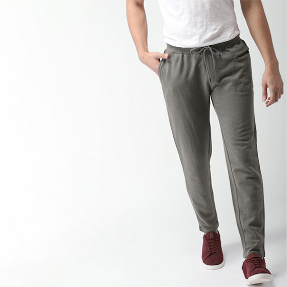 https://www.fabcrab.in/products/men-grey-regular-fit-solid-track-pants