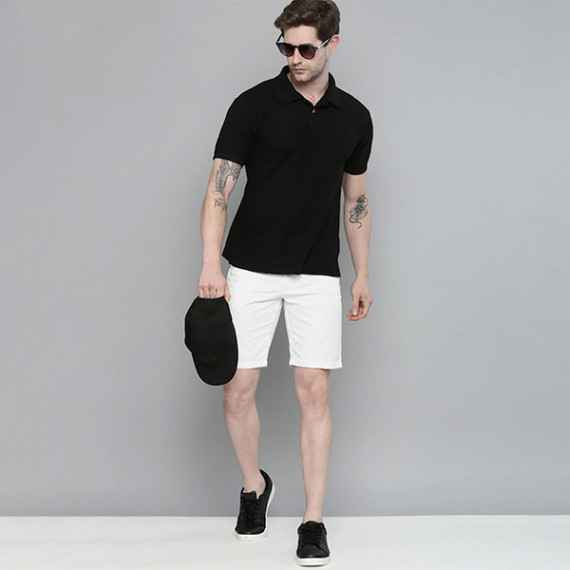 https://www.fabcrab.in/products/men-white-slim-fit-chino-shorts
