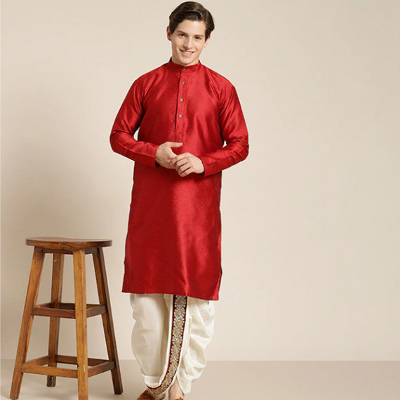 https://www.fabcrab.in/products/mens-cream-coloured-pure-cotton-double-layer-dhoti-gold-zari-border