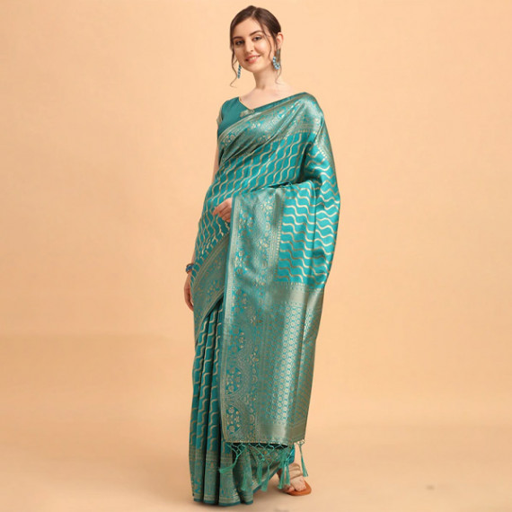 https://www.fabcrab.in/products/green-gold-toned-silk-blend-fusion-leheriya-saree